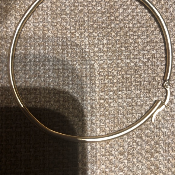 *Sold* 14kt Gold Hoop earrings - Picture 8 of 13